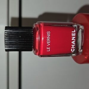 SALE🎄Chanel Le Vernis Red Nail Polish